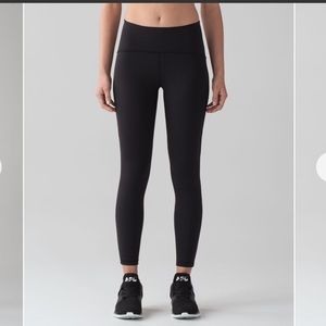 Lululemon Train Times 7/8 (25”)